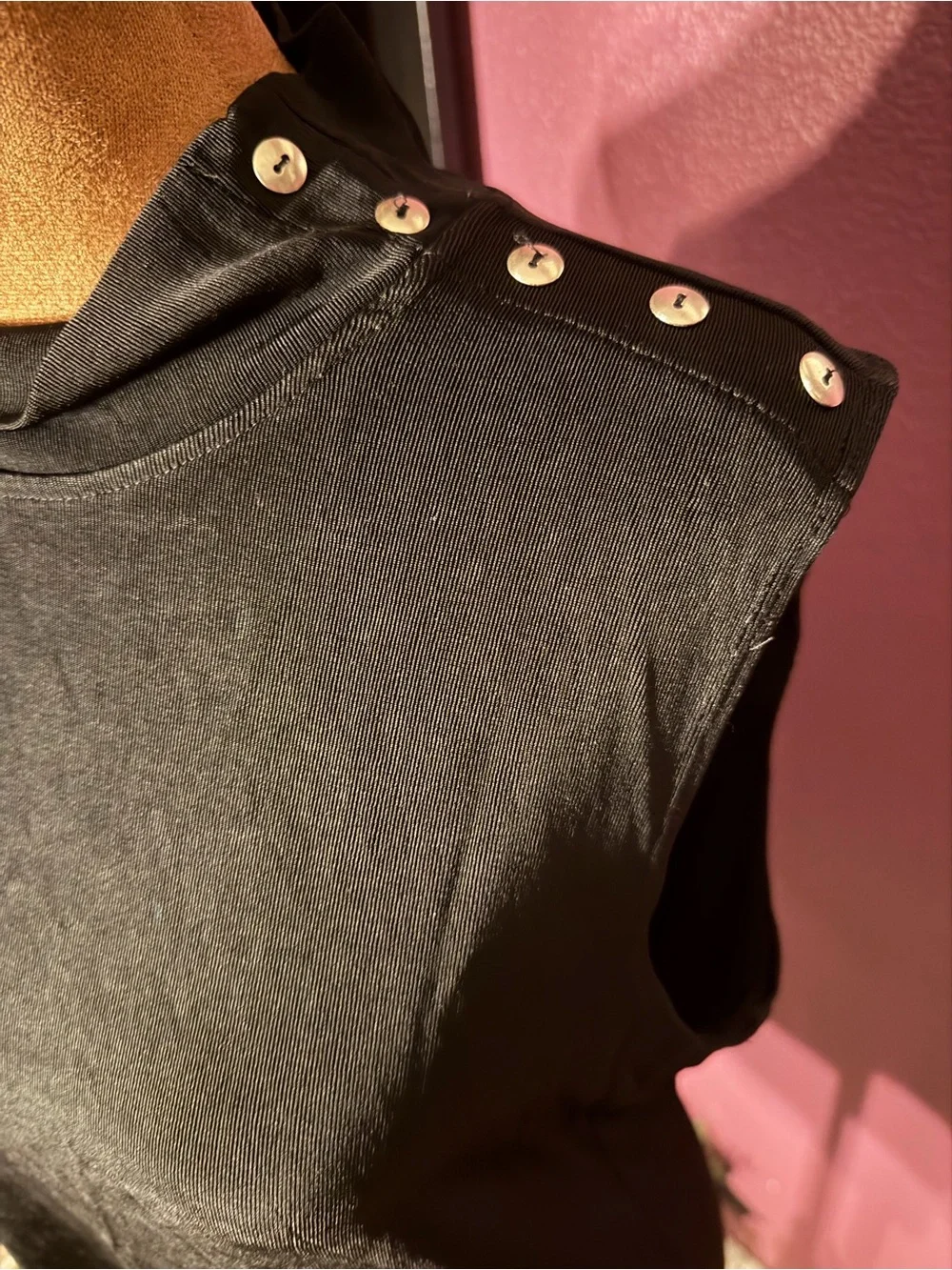 Black 1/2 Turtleneck Button-Shoulder Chicos Travelers stretchy sleeveless